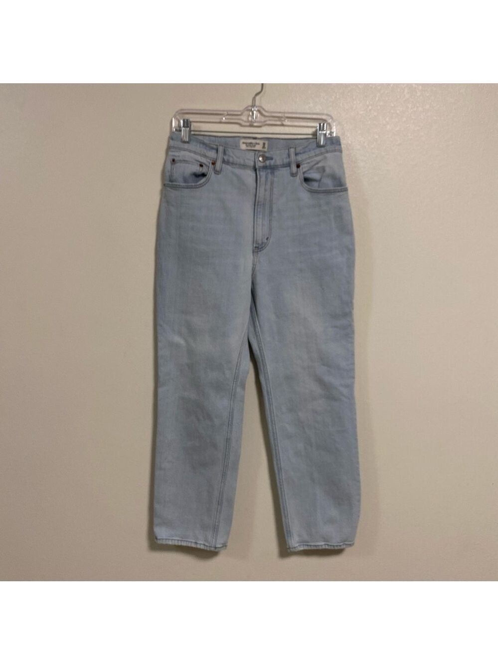 Abercrombie & Fitch Jean Womens Size 10 light wash The Ankle Straight Ultra High